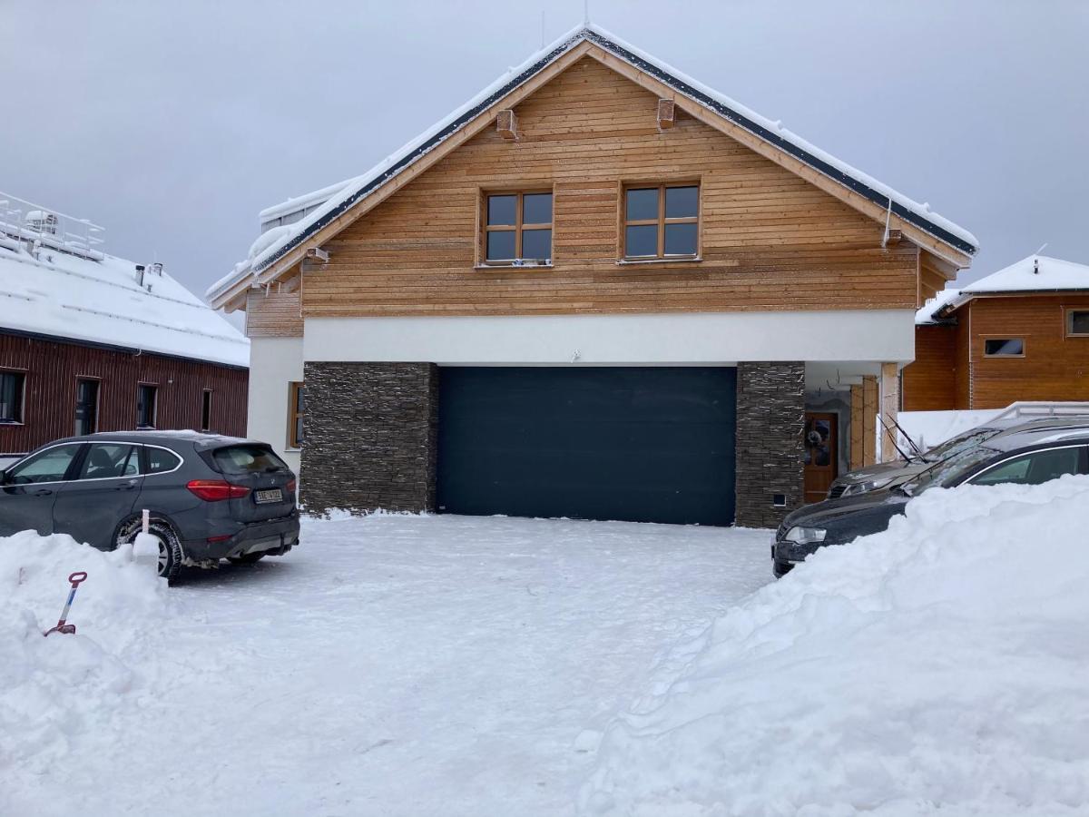 Apartmany Hacienda Boží Dar Dış mekan fotoğraf